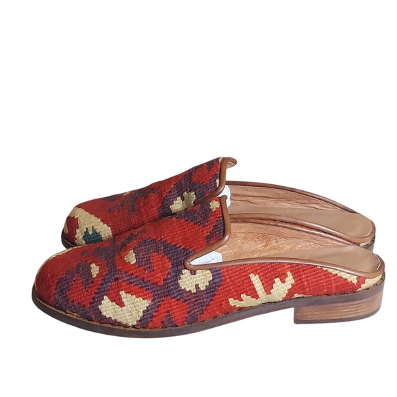 Vintage Red Brown Turkish Wool Rug Mules Slip Ons Stacked Wood Block Heels - Picture 2 of 16